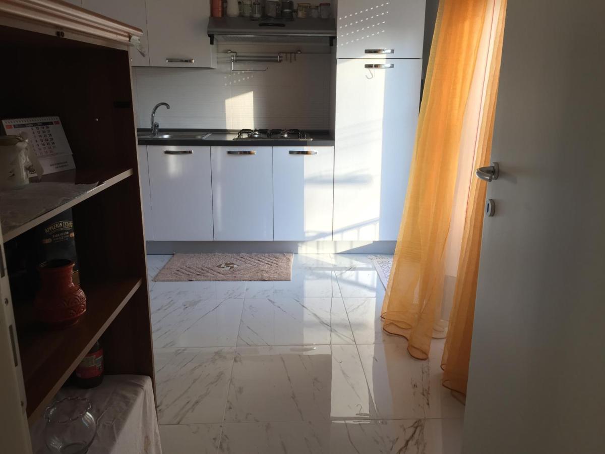 Camere in appartamento condiviso, vista sulla città Udine Exterior foto
