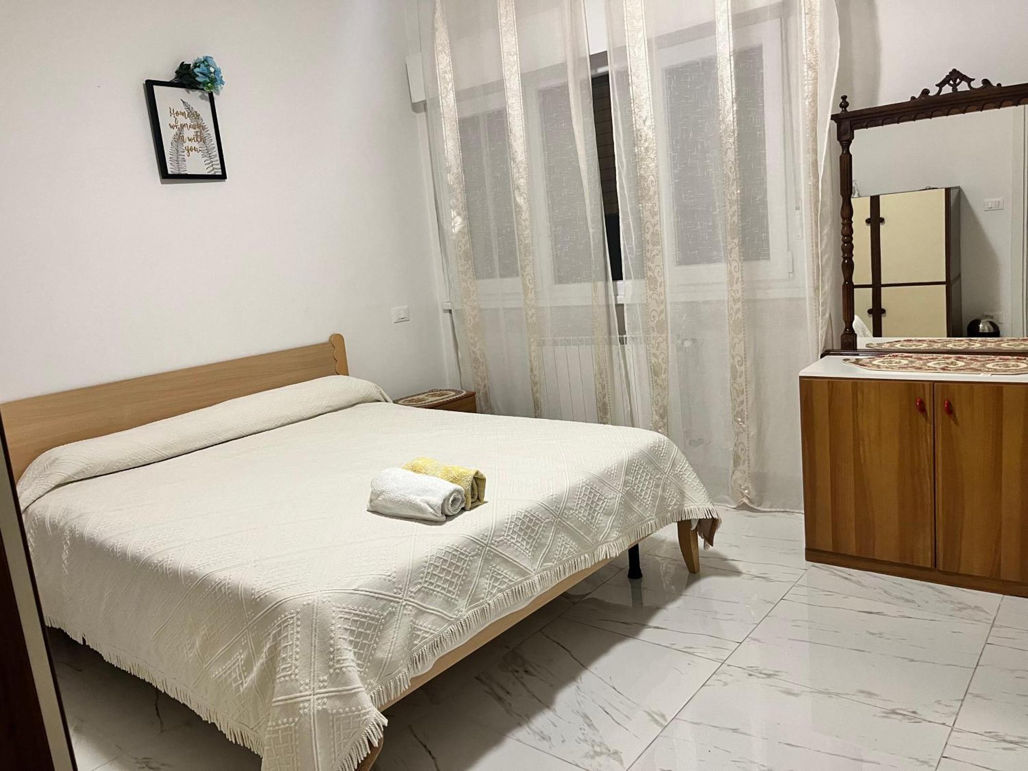 Camere in appartamento condiviso, vista sulla città Udine Exterior foto